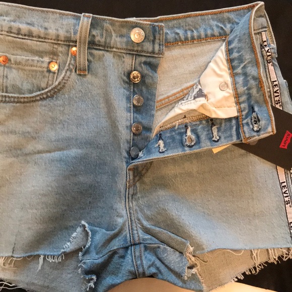 Levi’s® 501® Premium High Rise Shorts 29 - Picture 6 of 8